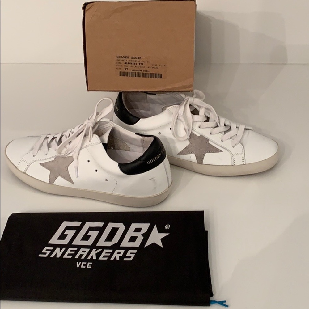 Golden Goose Superstar women’s sneakers
